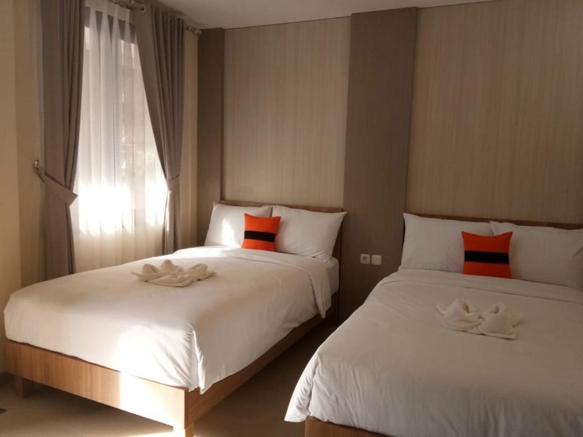 Long Beach Hotel Pangandaran Bagian luar foto