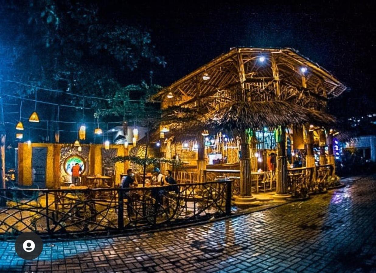 Long Beach Hotel Pangandaran Bagian luar foto